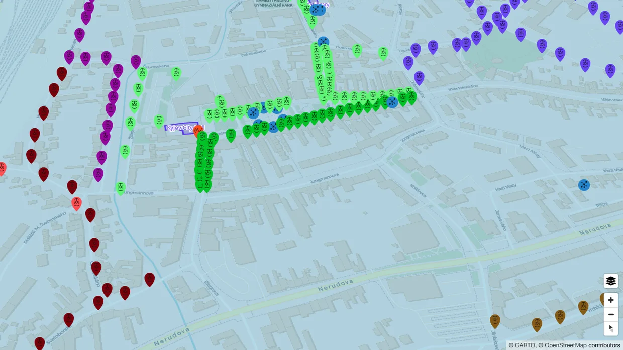 CitySys.Space screen: a map of Kyjov with hundreds of street-light pins grouped into colour-coded circuits.